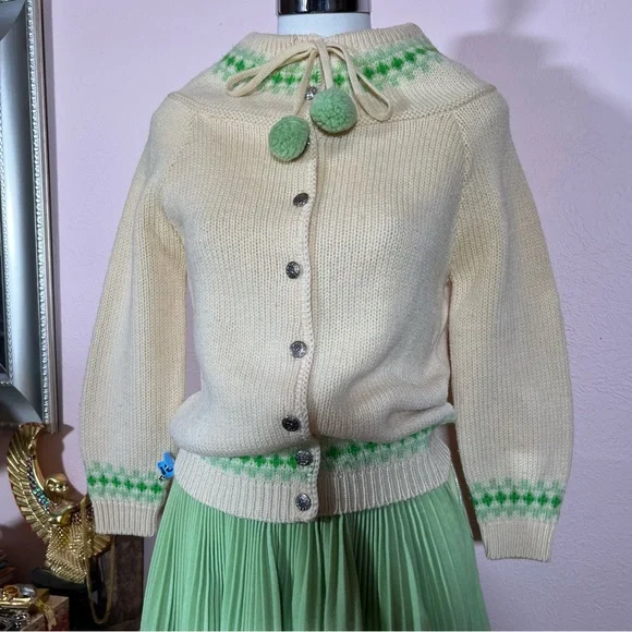 Vintage 1940 50 Retro Ski Aprés Wool Pom Pom tie neck Cardigan Pleated Skirt set - Picture 15 of 17